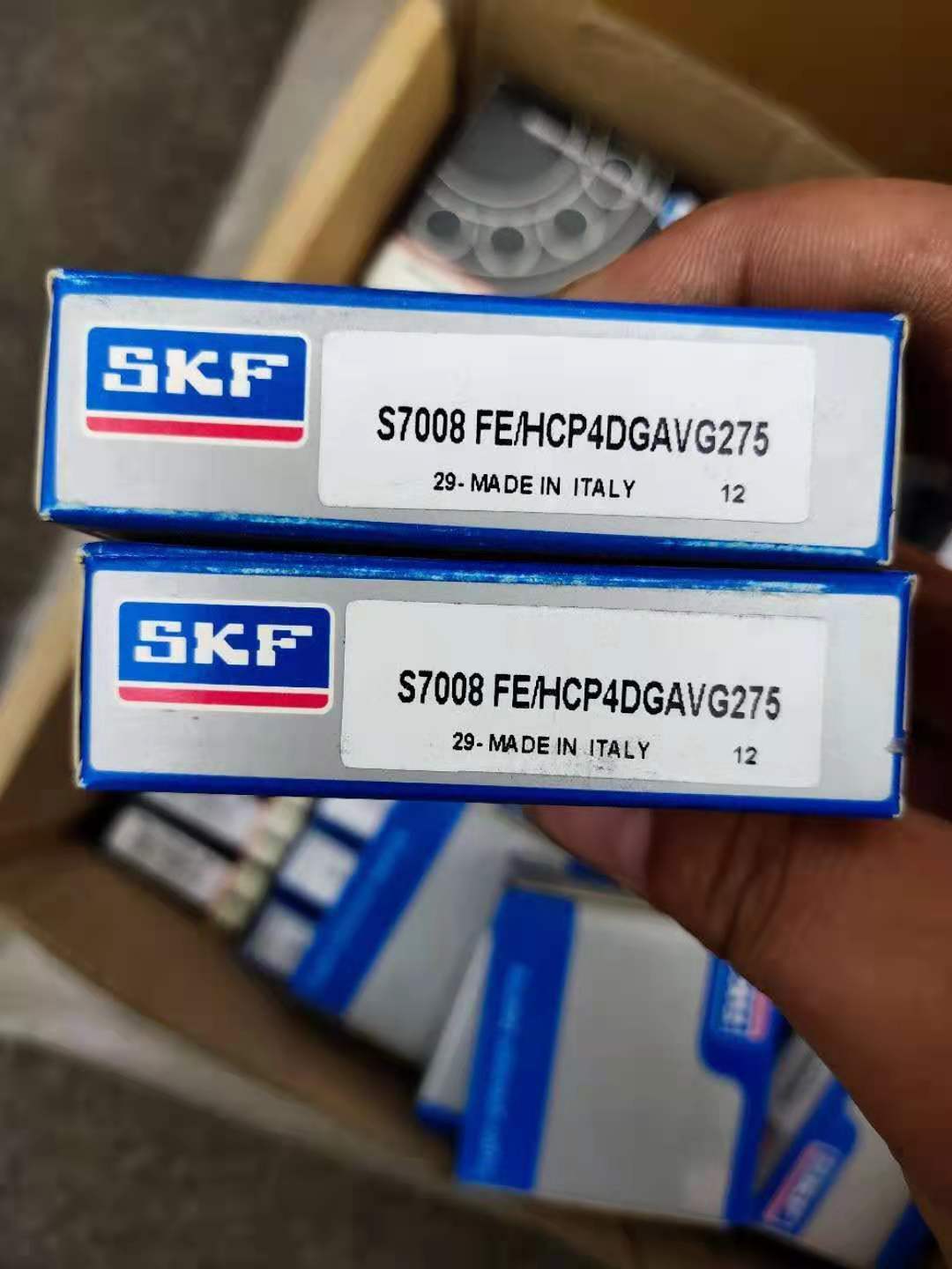 為(wéi)大家介紹一(yi)些軸承保養(yang)的注意事項(xiàng)